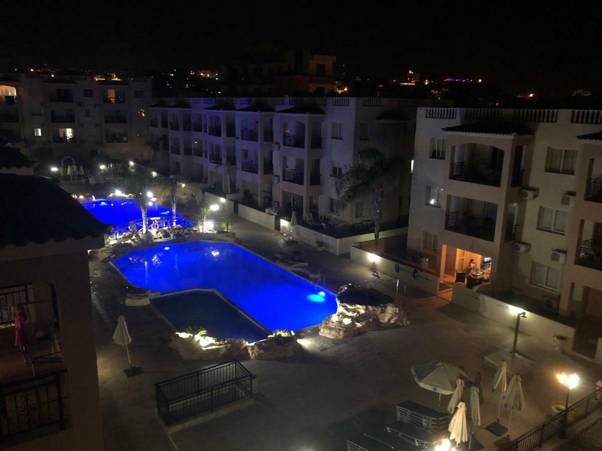 Royal Seacrest Apartment Пафос Екстериор снимка