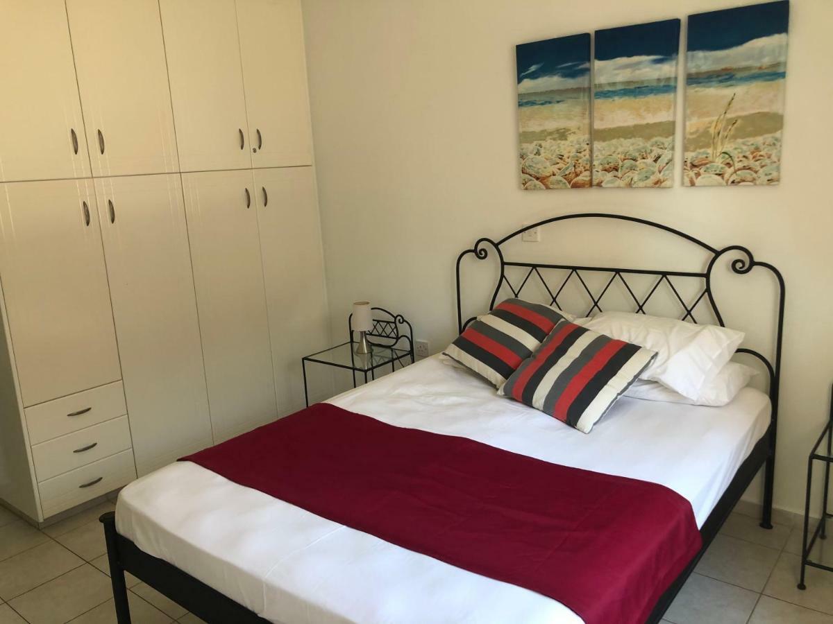Royal Seacrest Apartment Пафос Екстериор снимка